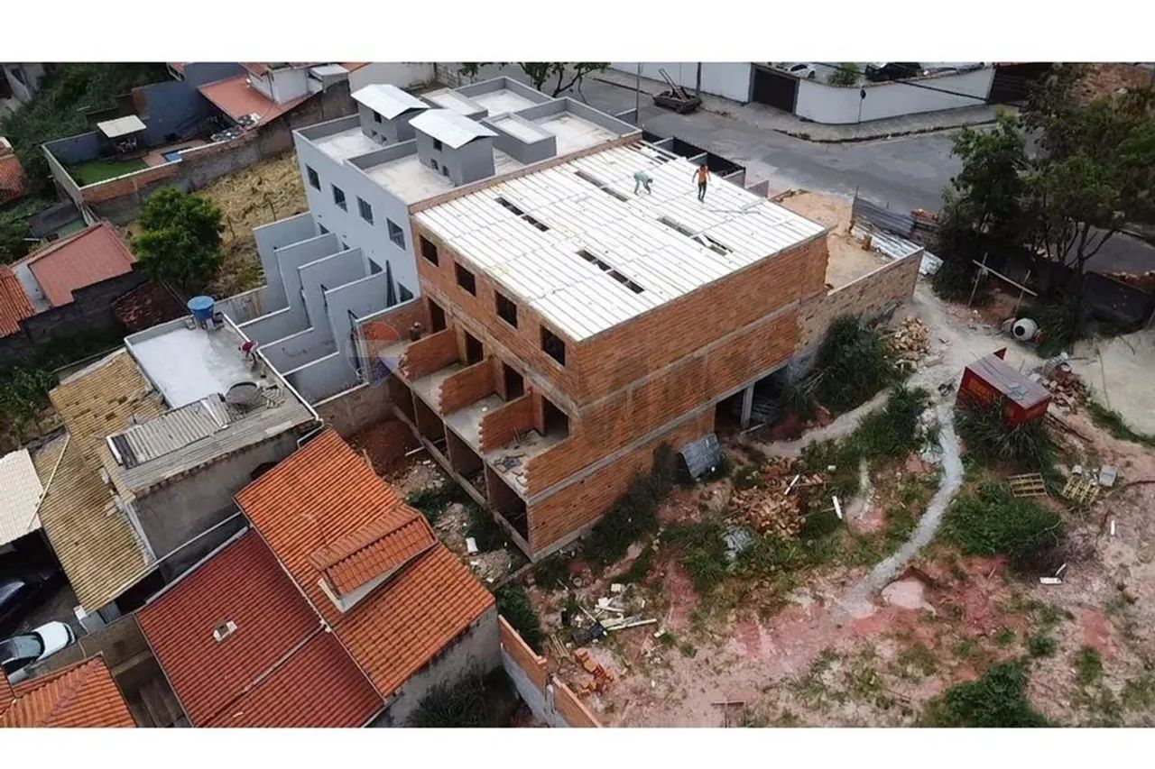 CASA GEMINADA TRIPLEX, 3 QUARTOS:, 4 BANHEIROS JARDIM CASA BRANCA, BETIM - Foto 9
