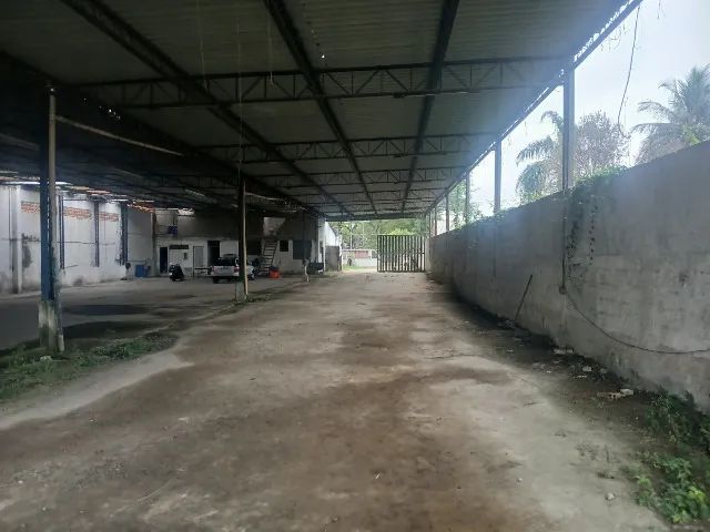 GALPÃO 2.400 m² AMPLO PÁTIO E CASA - SANTA CRUZ - Foto 2