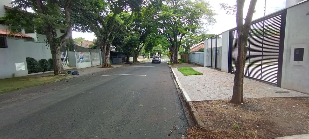 Maringá -Pr, Zona04, Rua Visconde de Nacar 570m2  - Foto 4