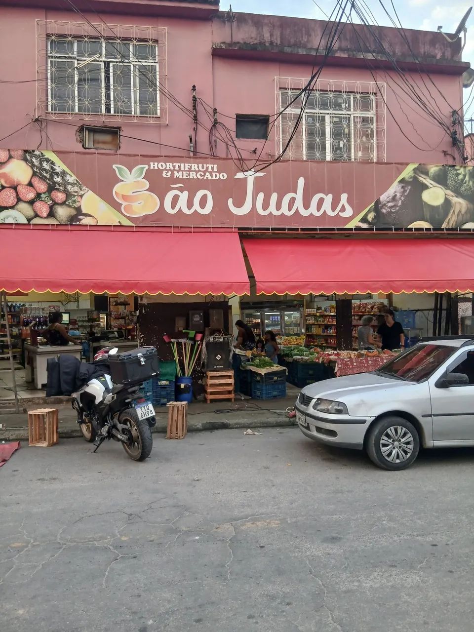 Toldos e coberturas e policarbonato 