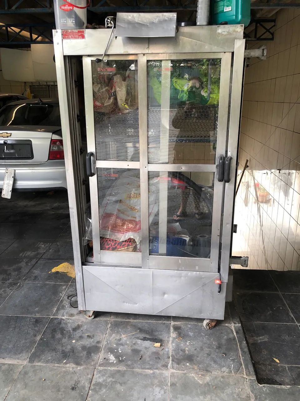 Máquina de assar frangos a carvão 60   - Foto 2