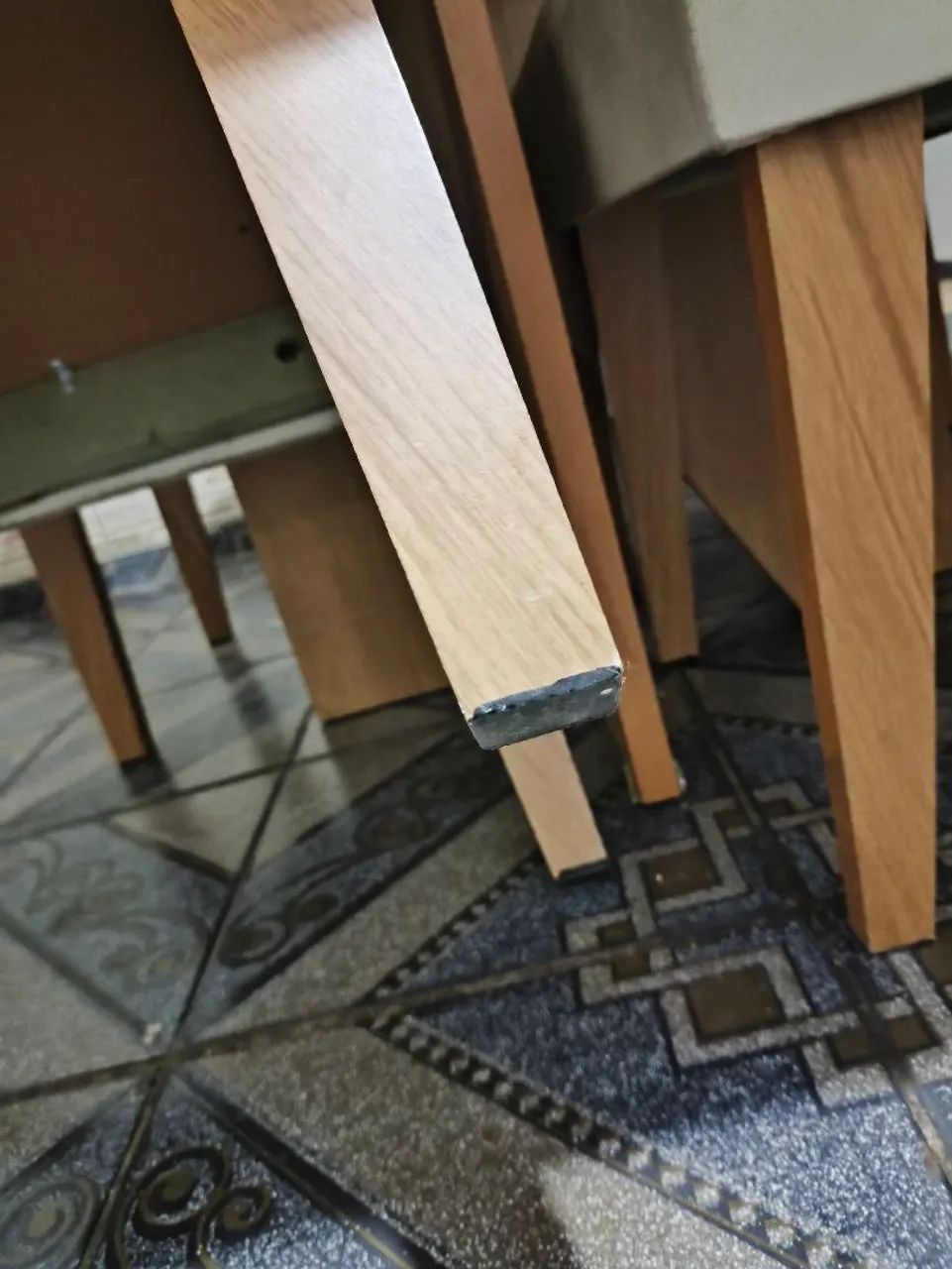 MESA DE JANTAR RETANGULAR COM TAMPO DE VIDRO - Foto 4