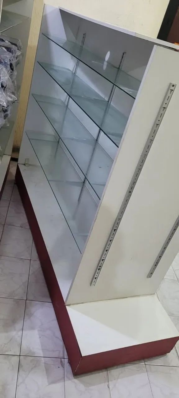 Expositor com prateleiras de vidro  - Foto 2