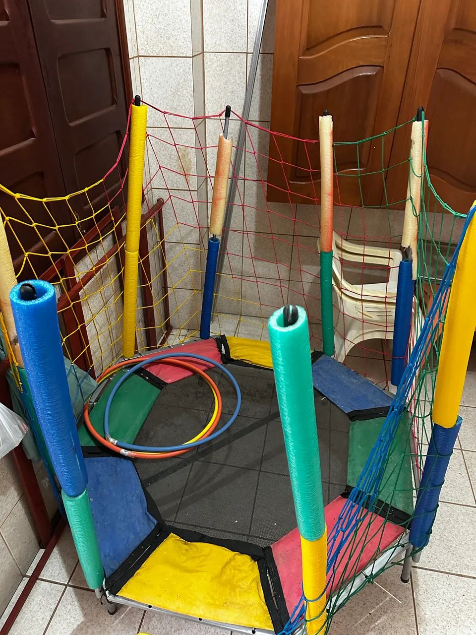 Cama elástica infantil pequena com rede (tipo 1,40 m / 1,50 m) - Foto 2