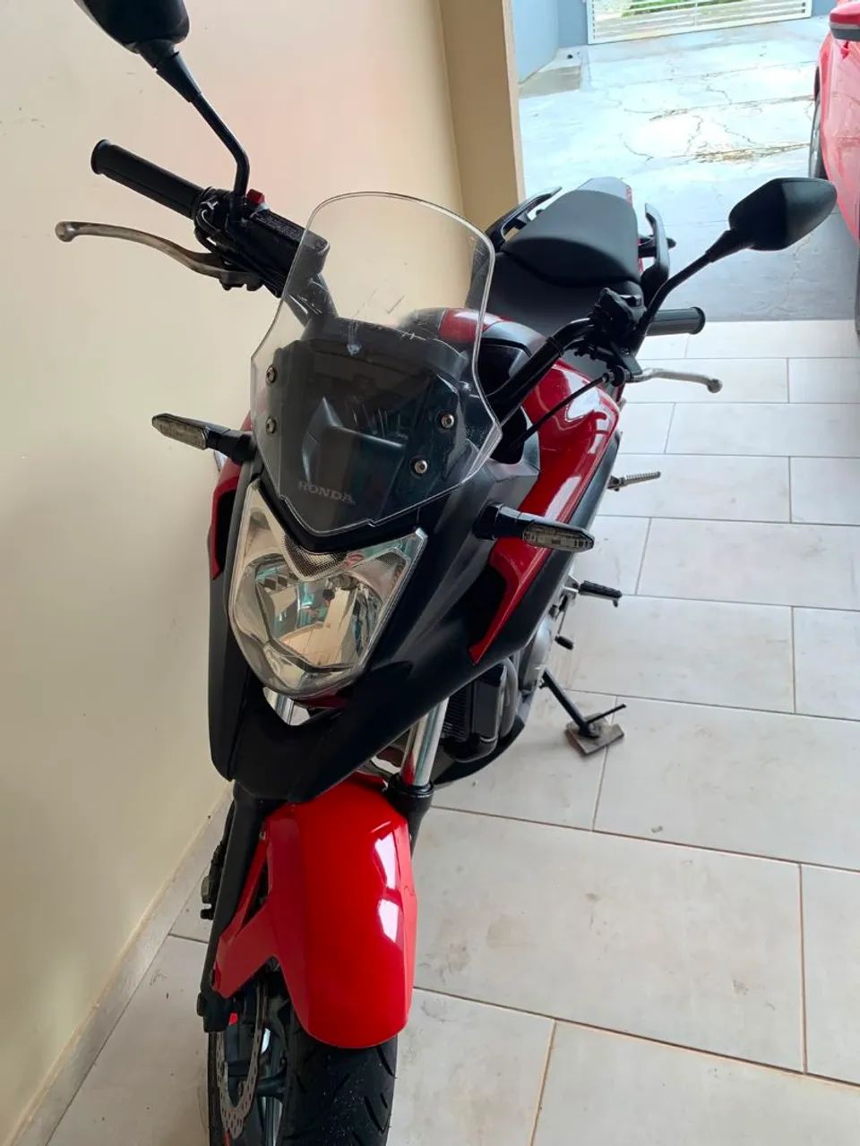 Vendo Honda nc 700 2013 vermelha com 72 mil km - Foto 4