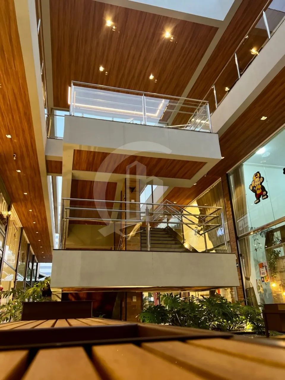 Loja Comercial Sofisticada de 112,98m² no L?Avenuee Mall ? Garcia - Foto 4