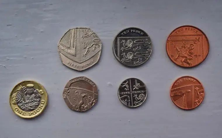 Moedas Inglesas para coleção e presente - Foto 2
