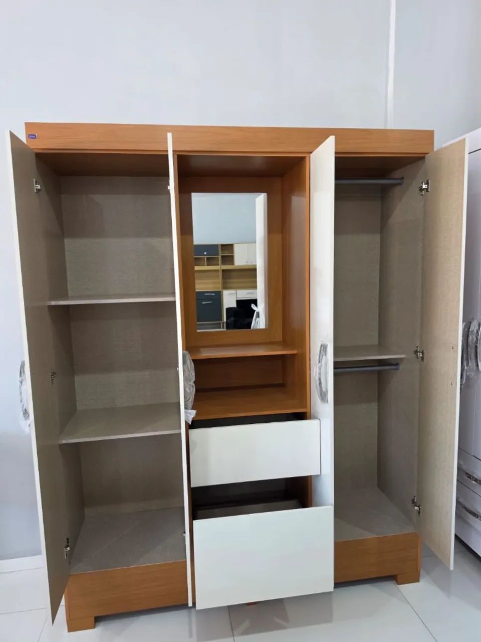 GUARDA ROUPA  CAPELINHA NOVO - Foto 2