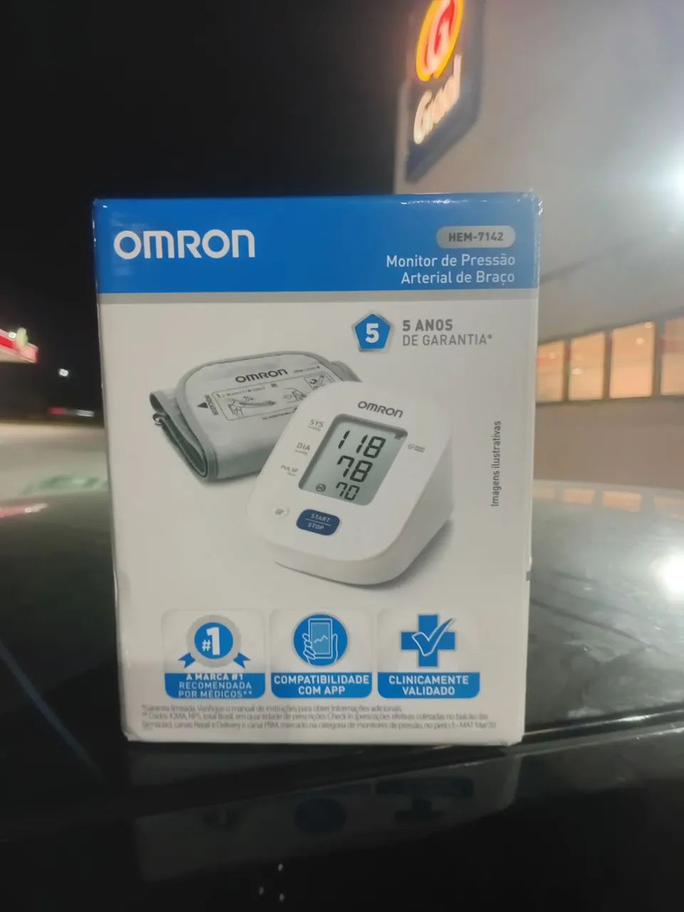 Monitor de pressão arterial marca omrom