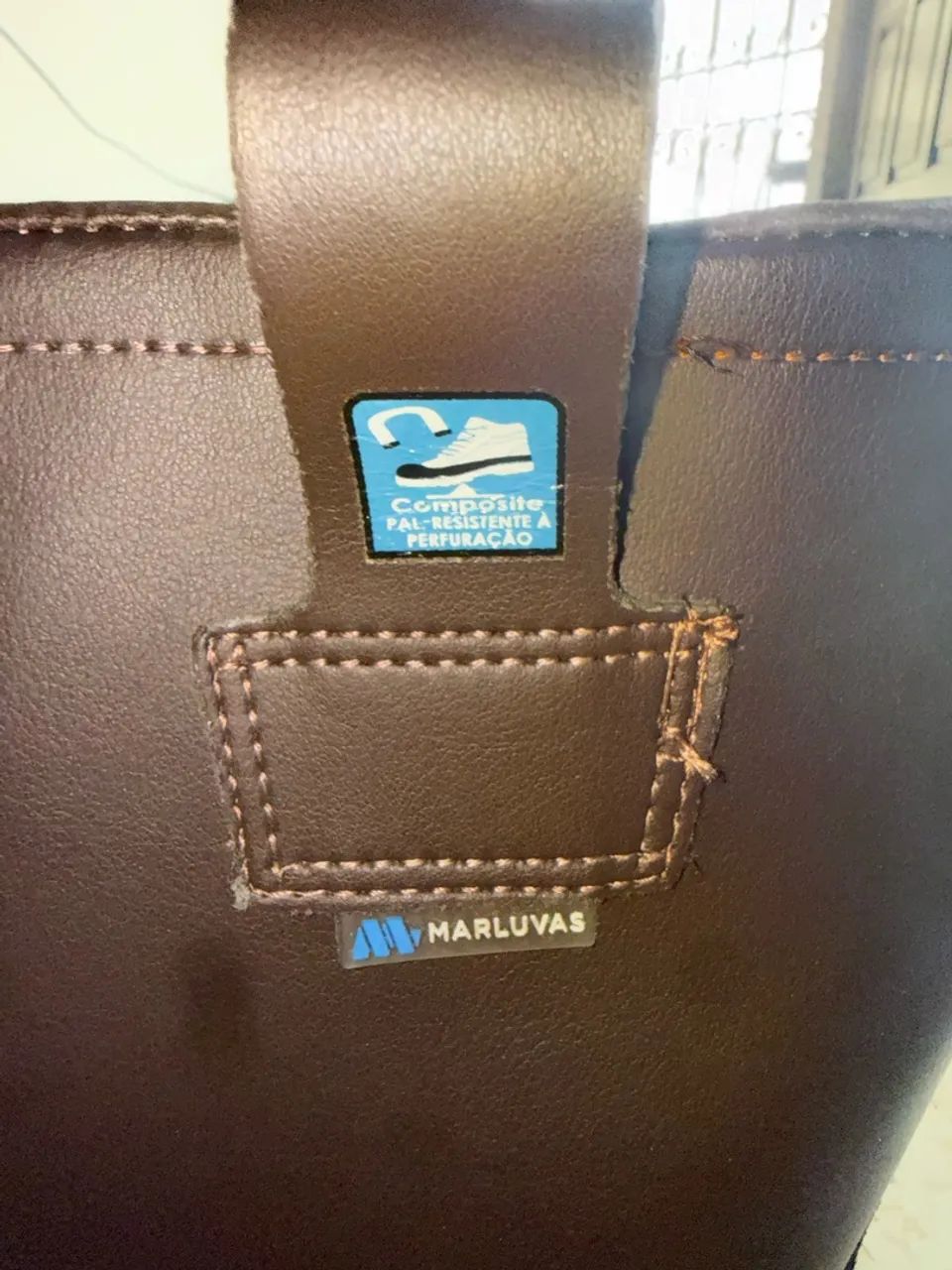 Bota marluvas cano longo marrom  - Foto 2