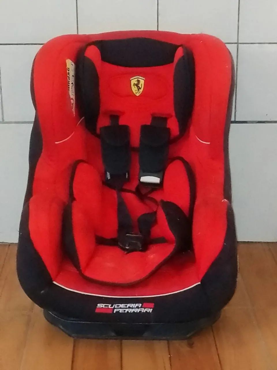 Vendo  cadeirinha de  bebê de carro.  200  cada uma - Foto 2