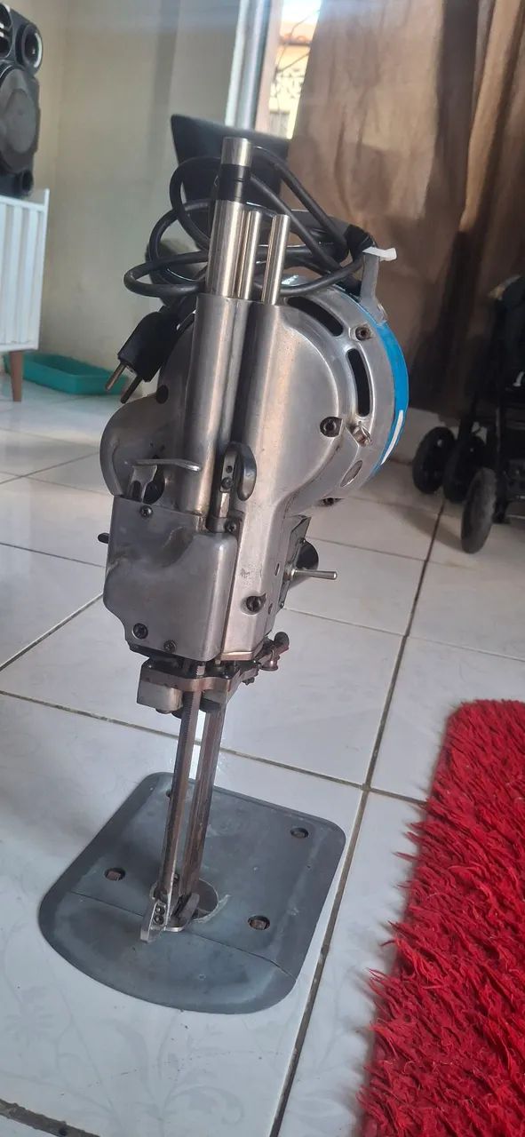 MAQUINA DE CORTAR TECIDOS 8 POLEGADAS 