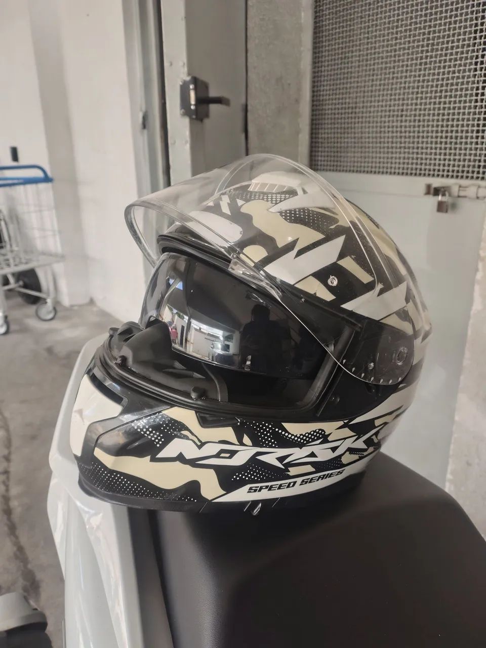CAPACETE NORISK COMMAND - Foto 3