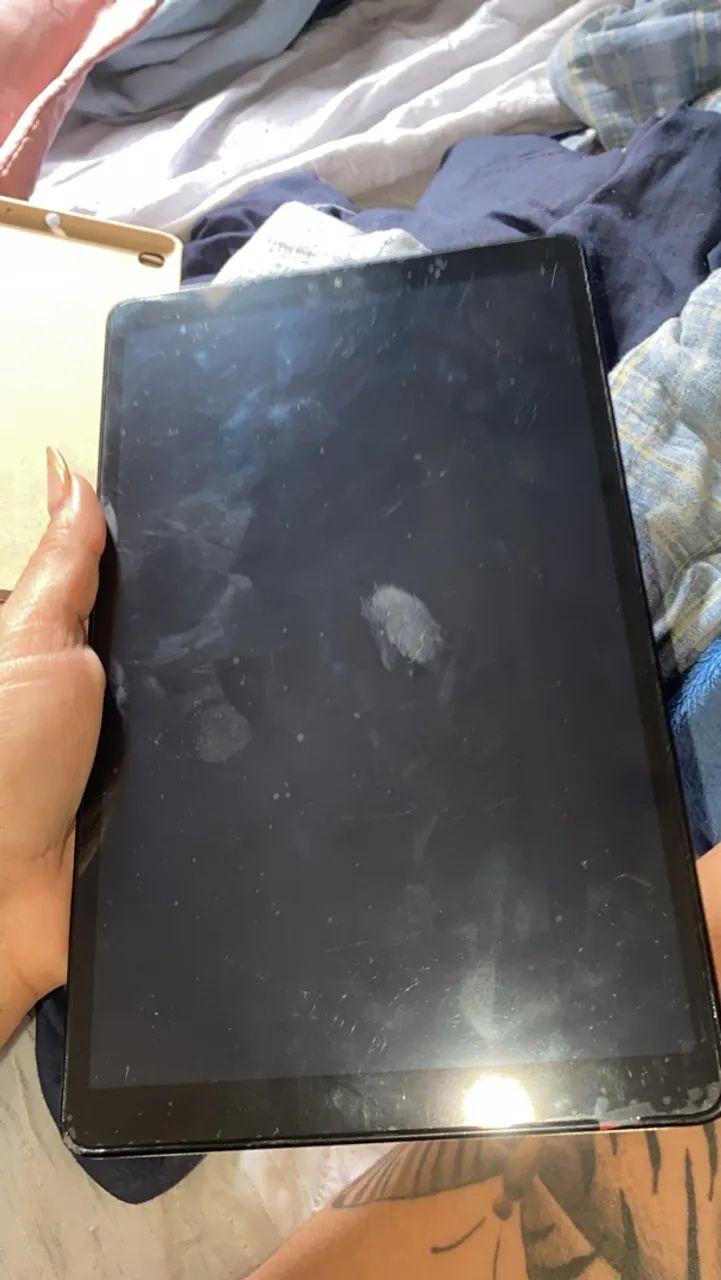 Vendo tablet TabA  - Foto 2