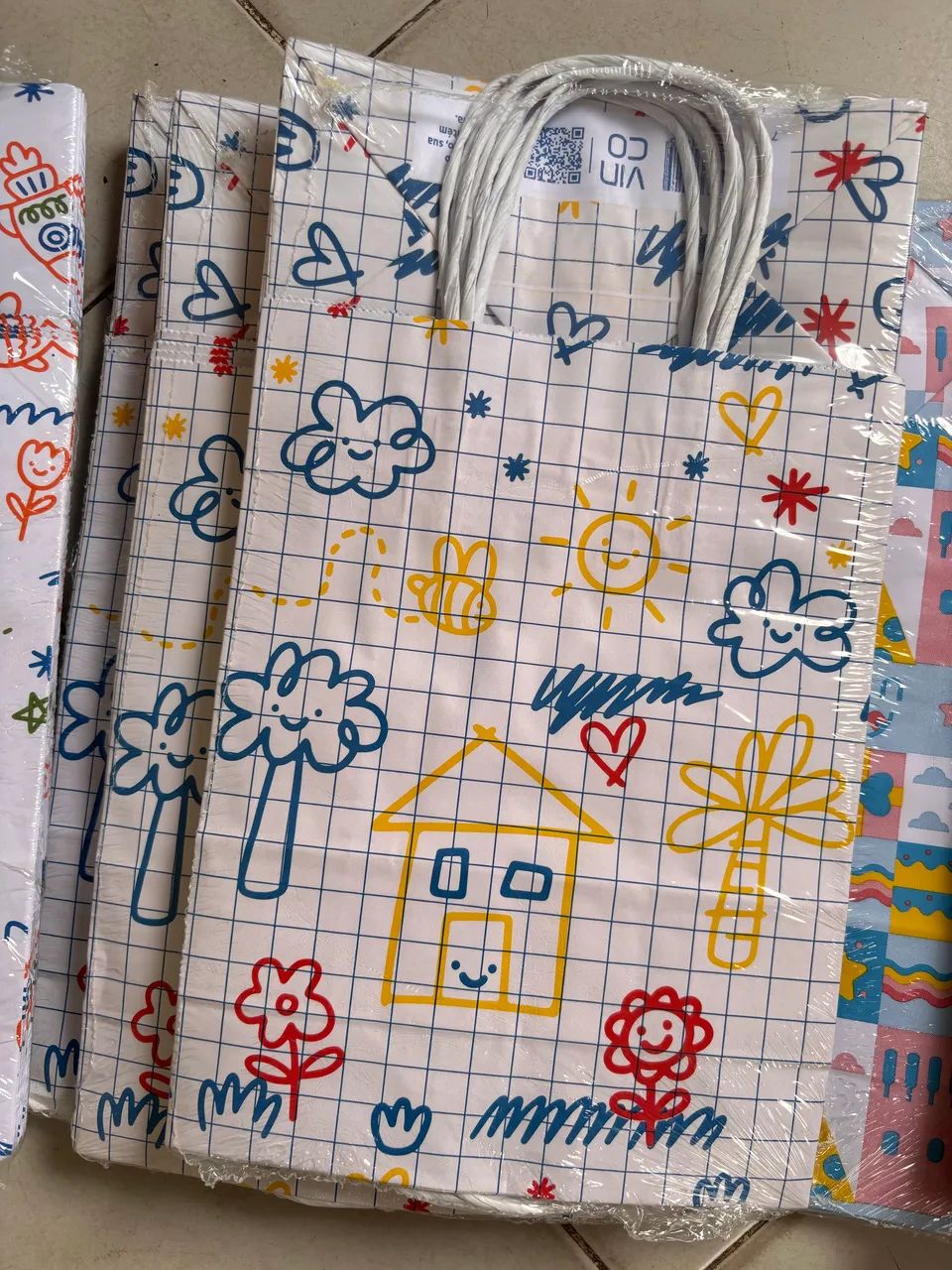 Sacolas infantis de papel  - Foto 2