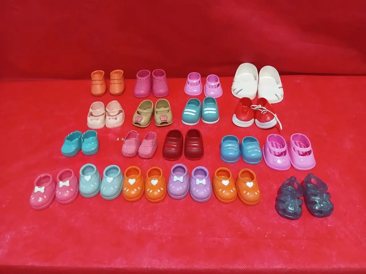 Sapatinhos variados para bonecas