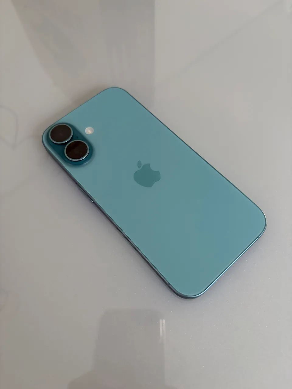 Iphone 16 de 256gb verde acinzentado