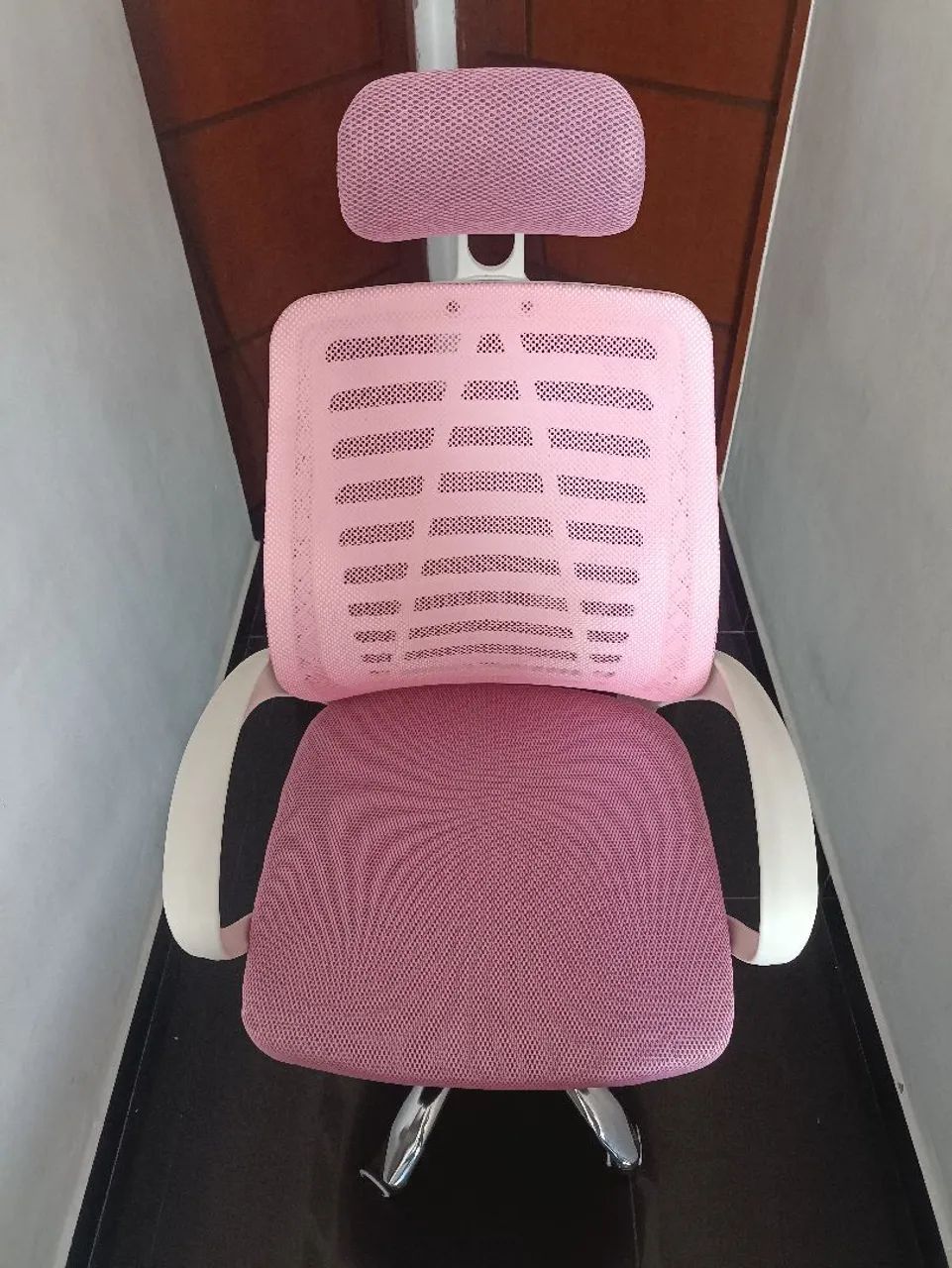 2 Cadeiras Ergonômicas Cor de Rosa - Foto 3