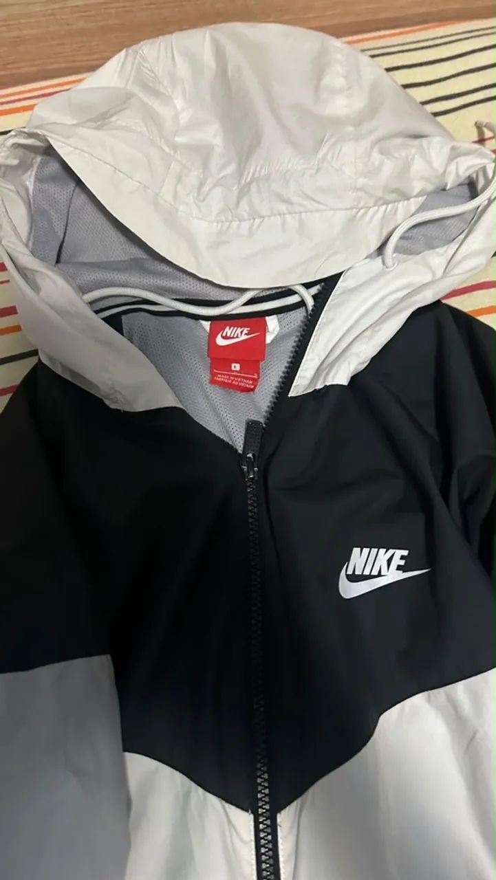 Jaqueta Nike Corta-Vento - Preta, Cinza e Branca - Foto 3