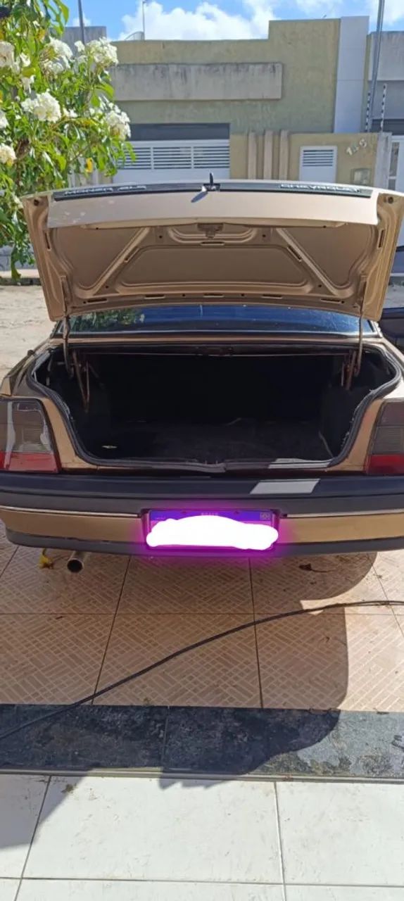 Chevrolet Monza GLS/ Hi-tech 2.0 EFI 2P E 4P 1995 - Foto 2