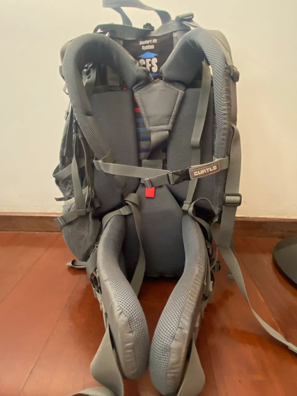 Mochila Mountaineer Curtlo 60+15 - Foto 2
