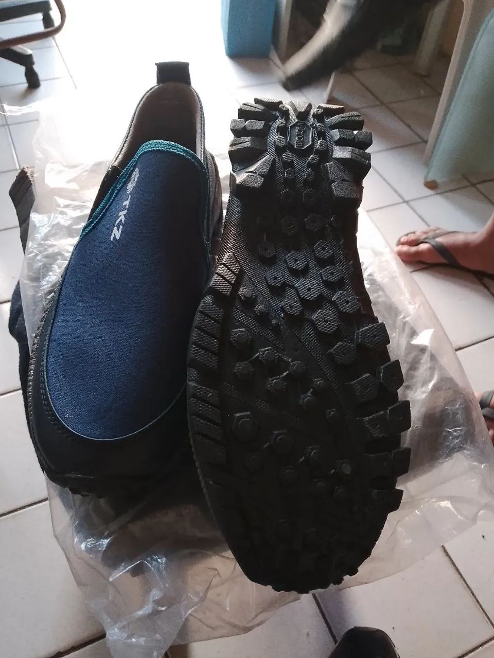 Vendo sapato social e sapatênis  - Foto 4