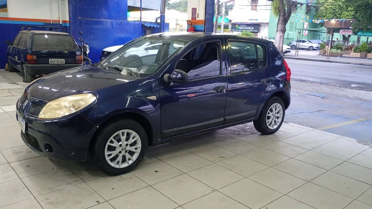Renault Sandero 2011