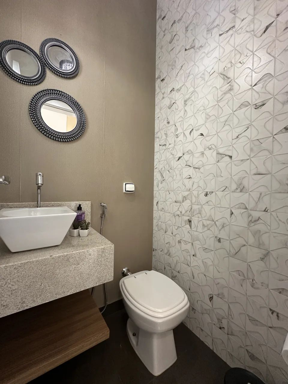 Casa térrea 3 Suítes no Condomínio Royal Forest - Foto 3