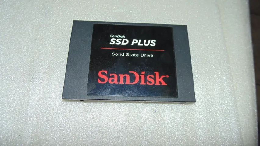 Vendo 1 SSD Plus Sandisk 2,5'' Sata 120gb - Foto 6