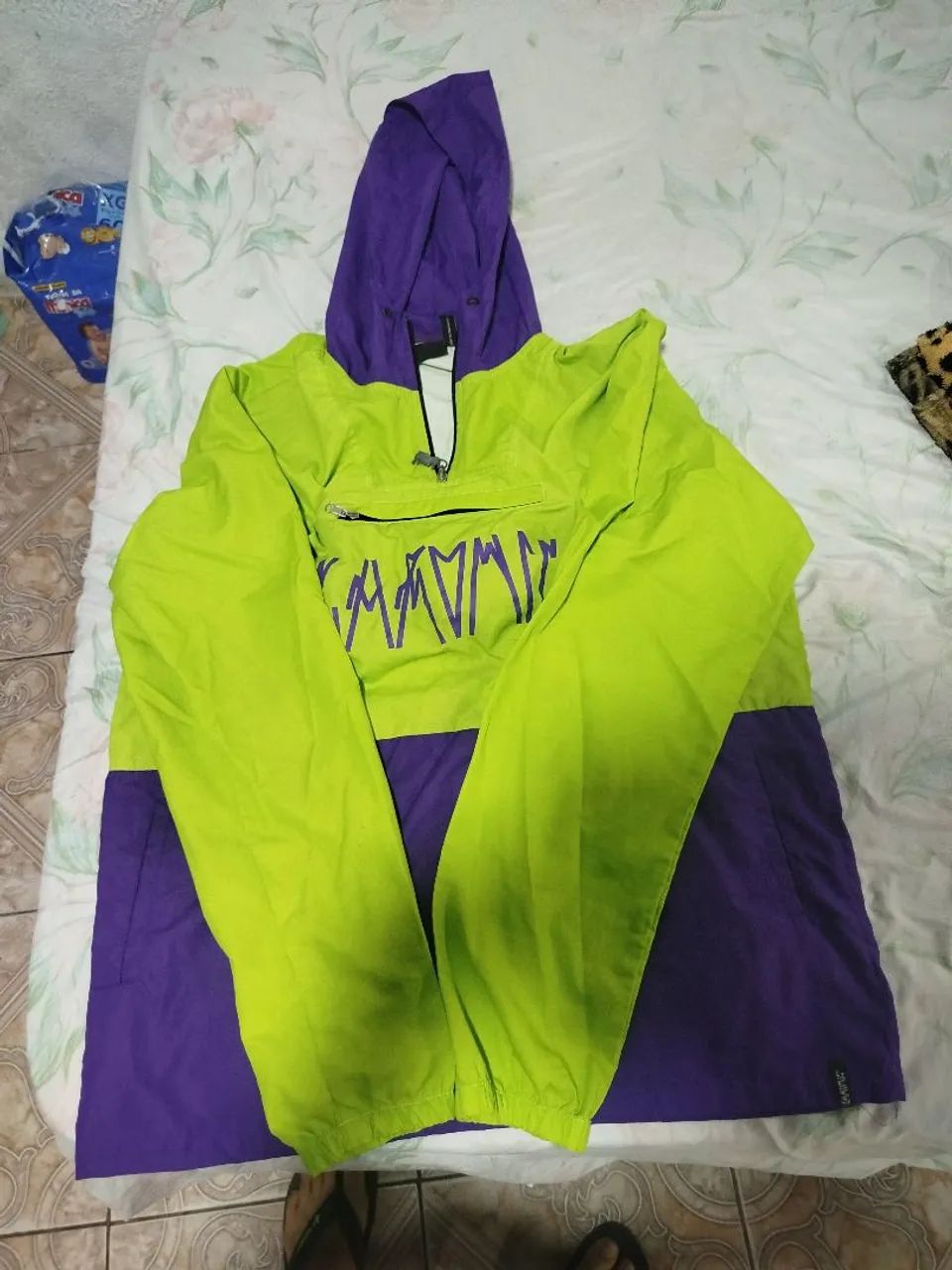 jaqueta corta-vento da marca brasileira Chronic - Foto 2