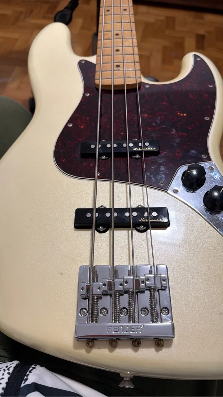 Fender Jazz Bass Player Plus - Foto 2