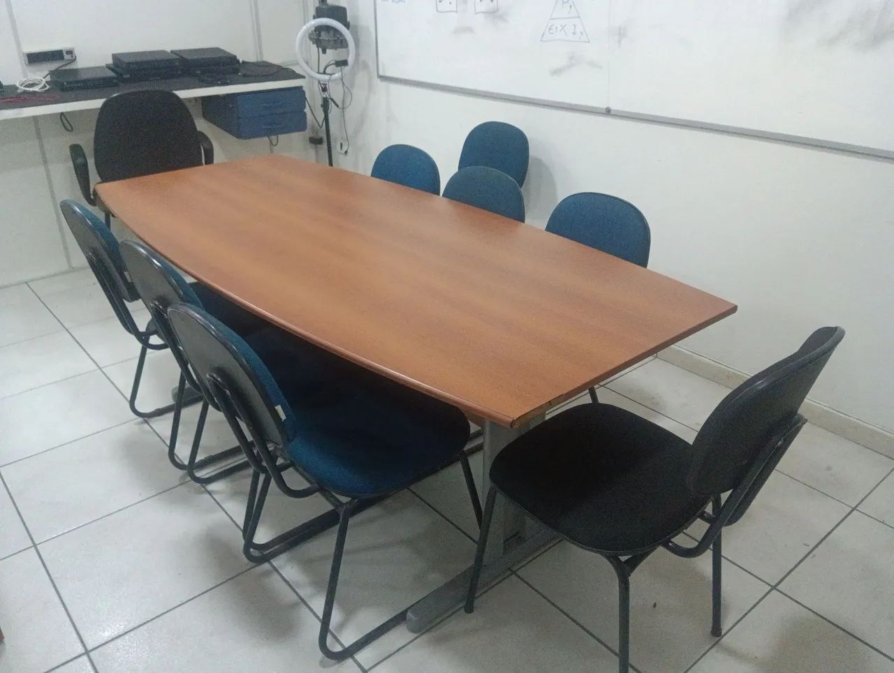 Mesa de Reunião 