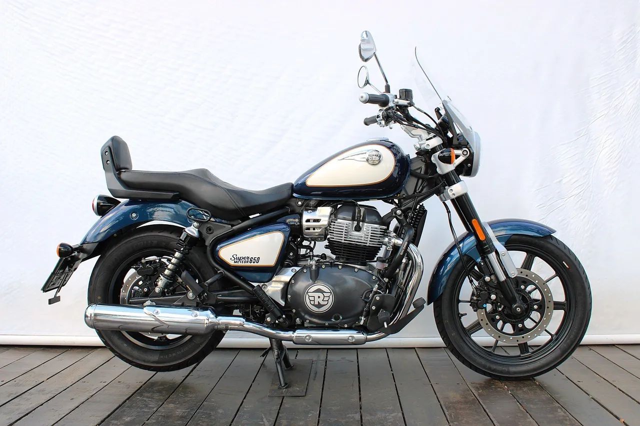 ROYAL ENFIELD METEOR 650 CELESTIAL