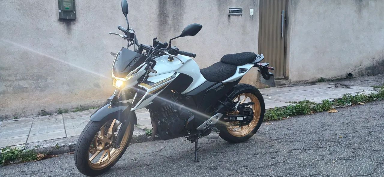 FZ25 CONECTED  - Foto 4