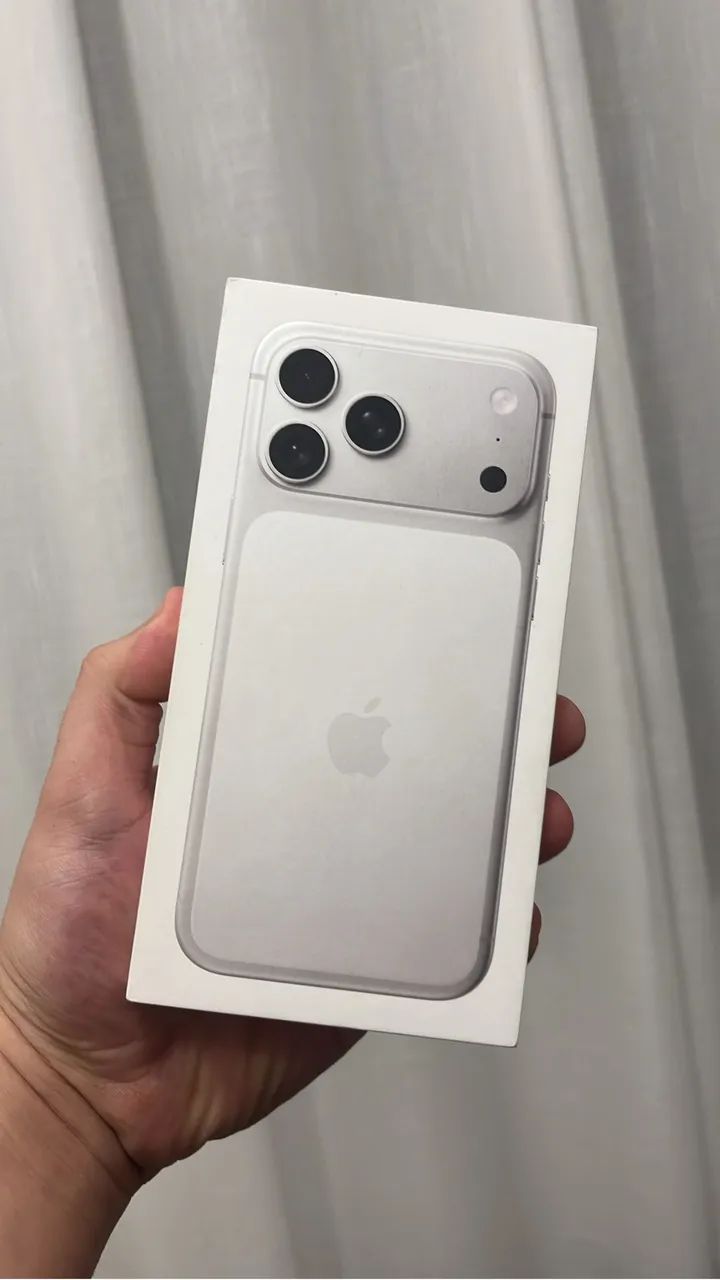 iPhone 17 pro Max - 256gb LACRADO