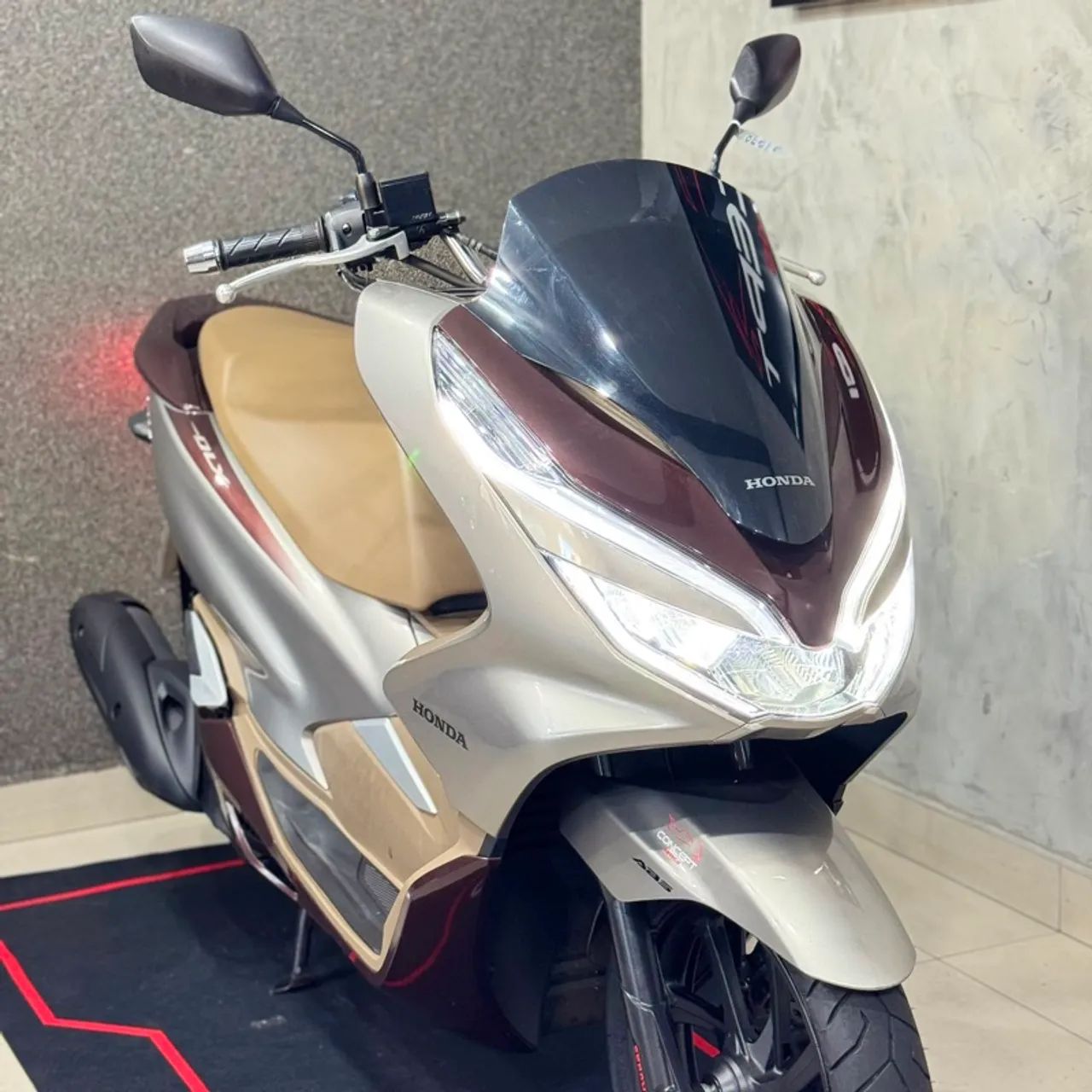 Honda PCX 150 150 cc  - Foto 4