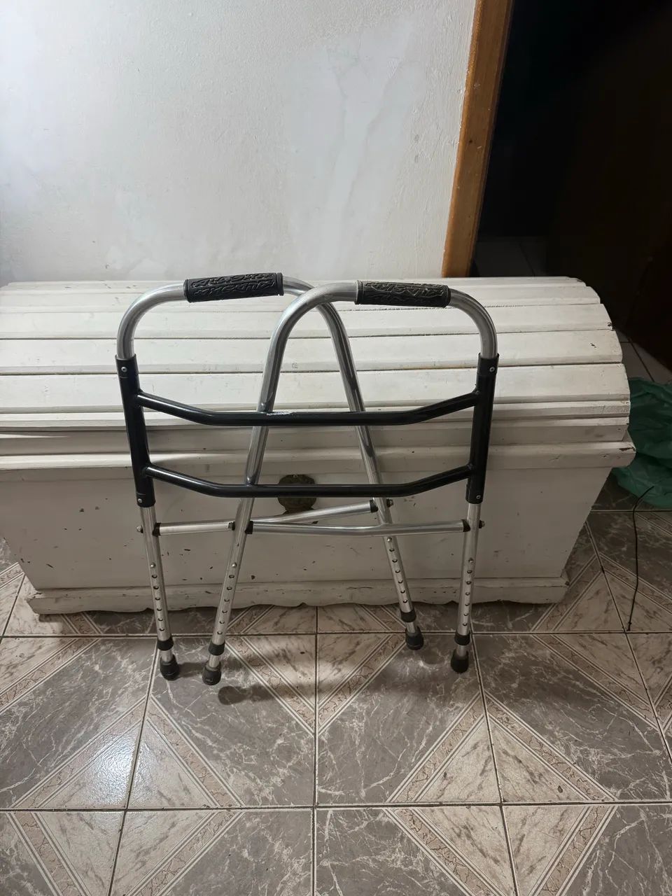 ANDADOR EM ALUMÍNIO  - Foto 2