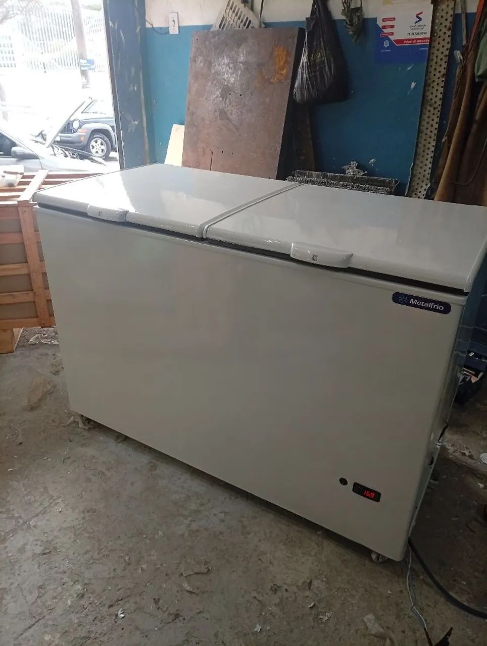 Freezer Metalfrio horizontal 400 litros