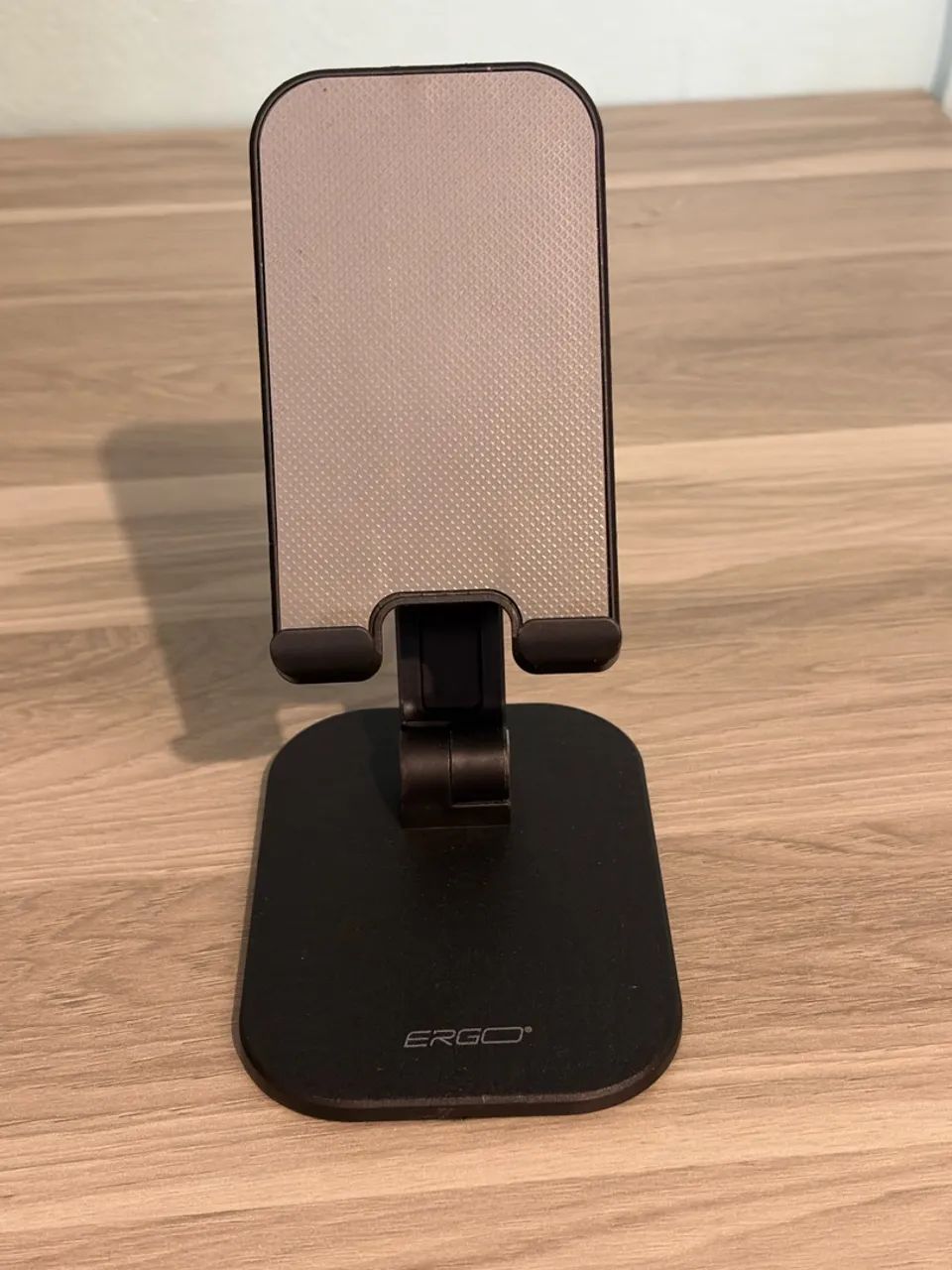 Suporte de mesa para celular 