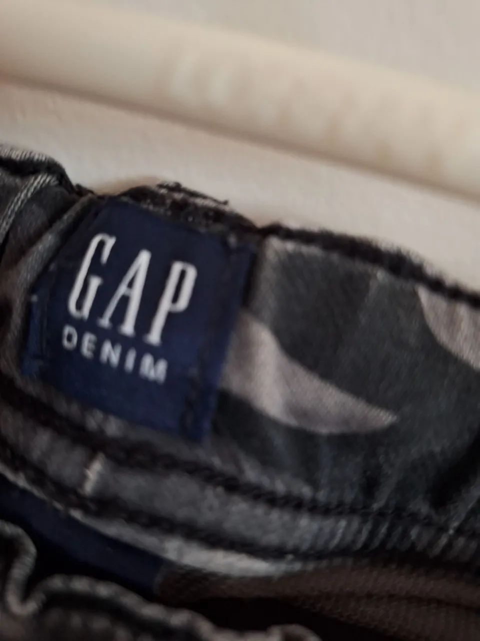 Calça jeans camuflada tam 14. - Foto 2
