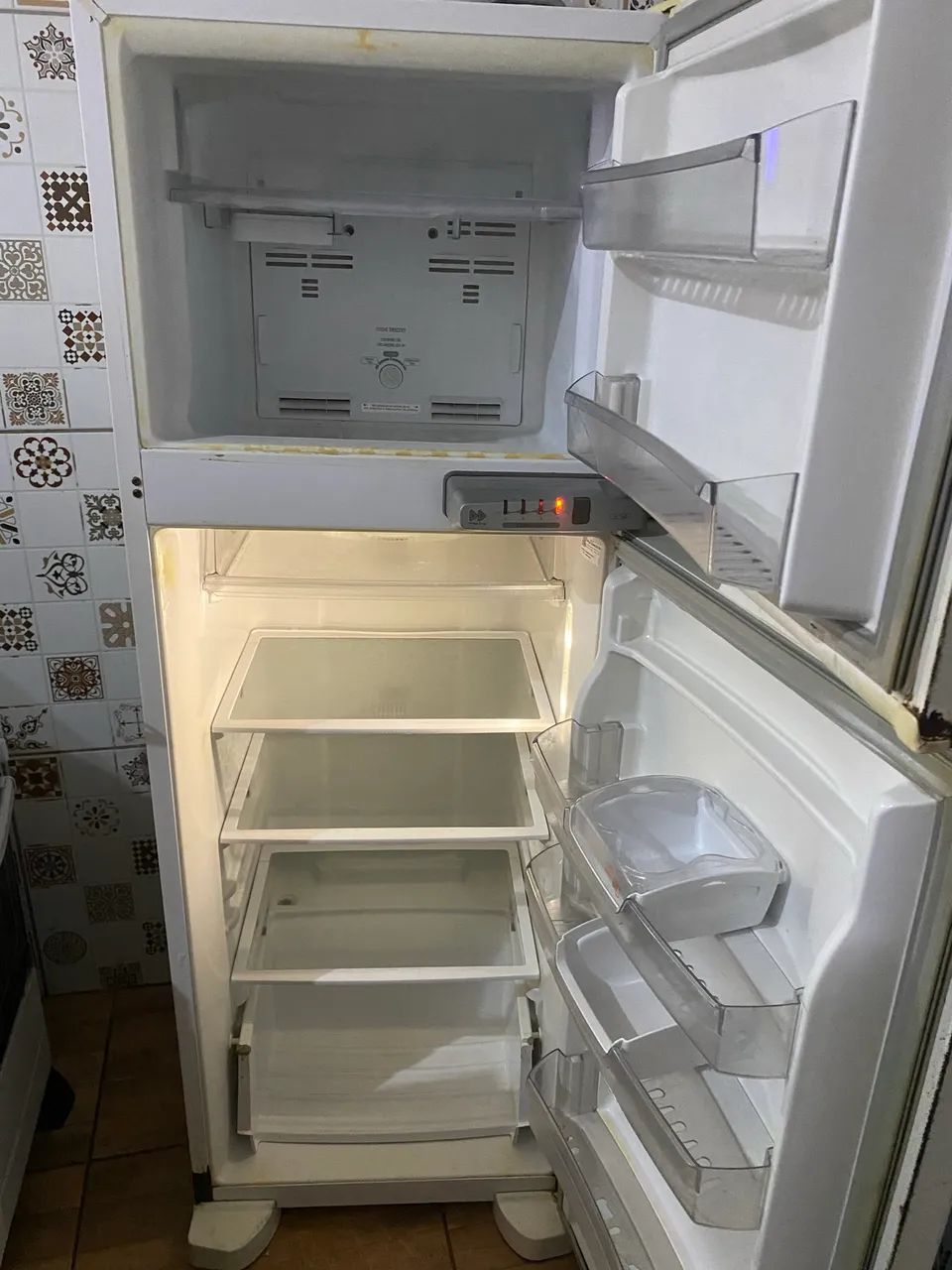 Geladeira frost free 