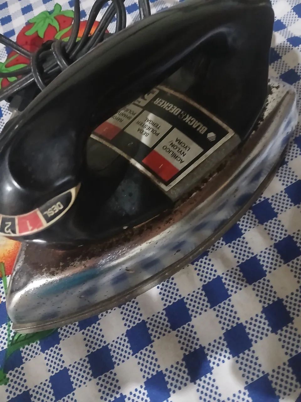 Ferro de passar e liquidificador 