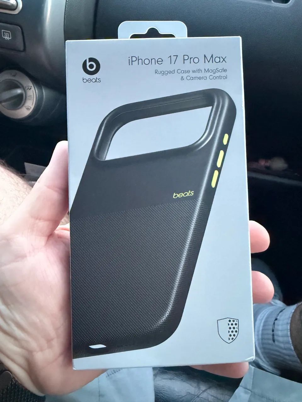 Capa Beats para iPhone 17 Pro Max 