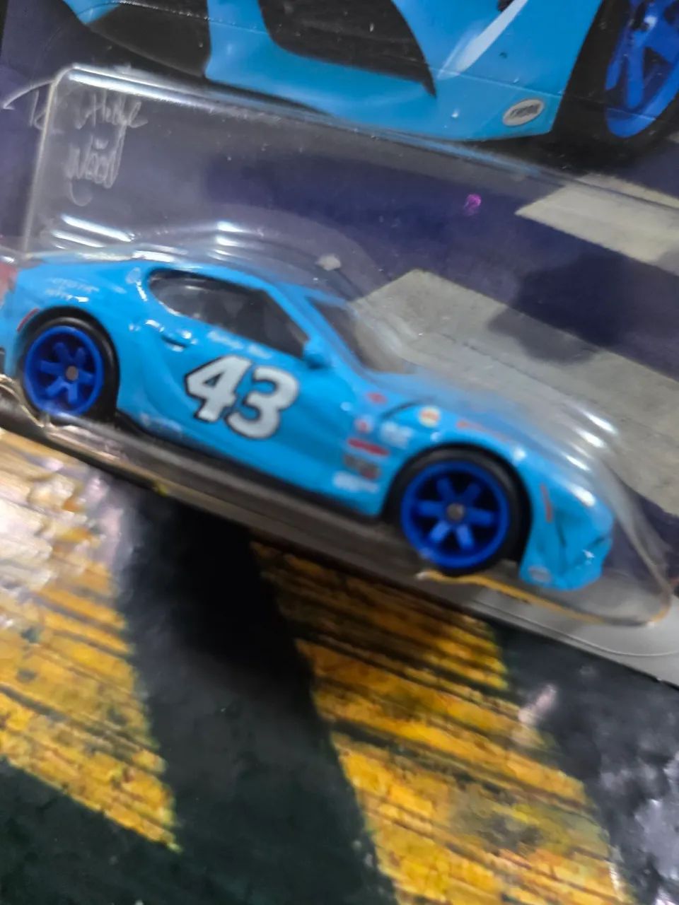 HOT WHEELS PREMIUM 2021 TOYOTA GR SUPRA - Foto 2