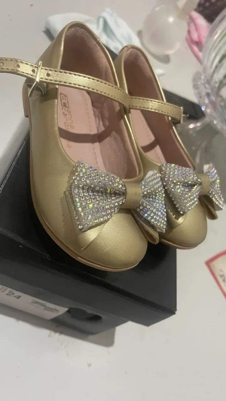 Sapato dourado - Foto 4