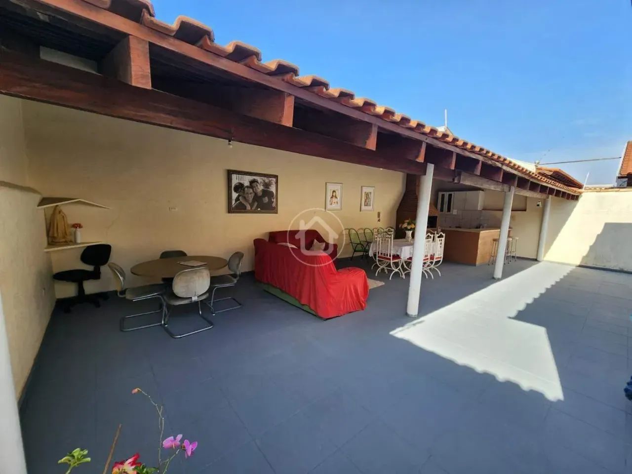 CASA MUITO BEM CONSTRUÍDA - Foto 4