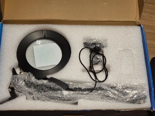 Lupa Luminária Articulável com 10X e LED - NOVO - Foto 2
