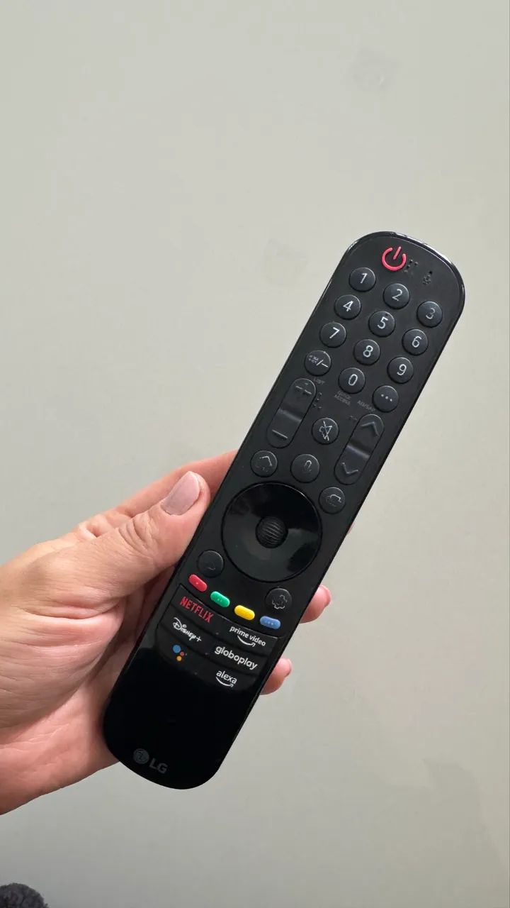Smart TV LG 55" 4K Ultra HD - Perfeito Estado (Com Comando de Voz)