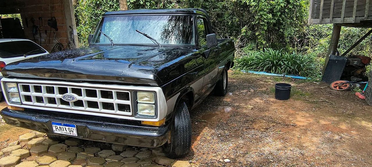 F1000