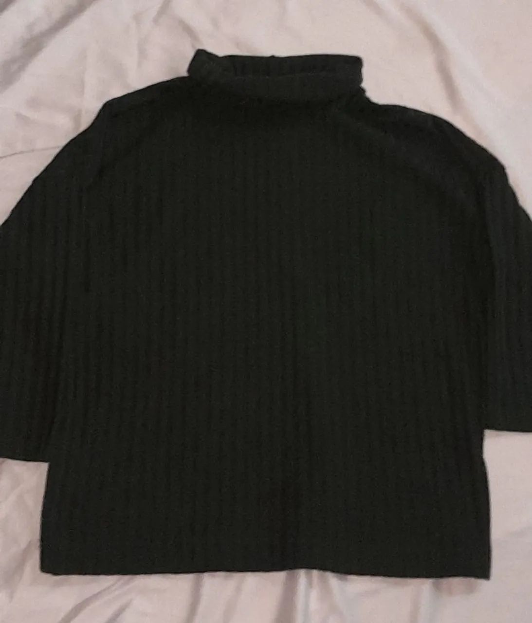 blusa de gola alta canelada verde 